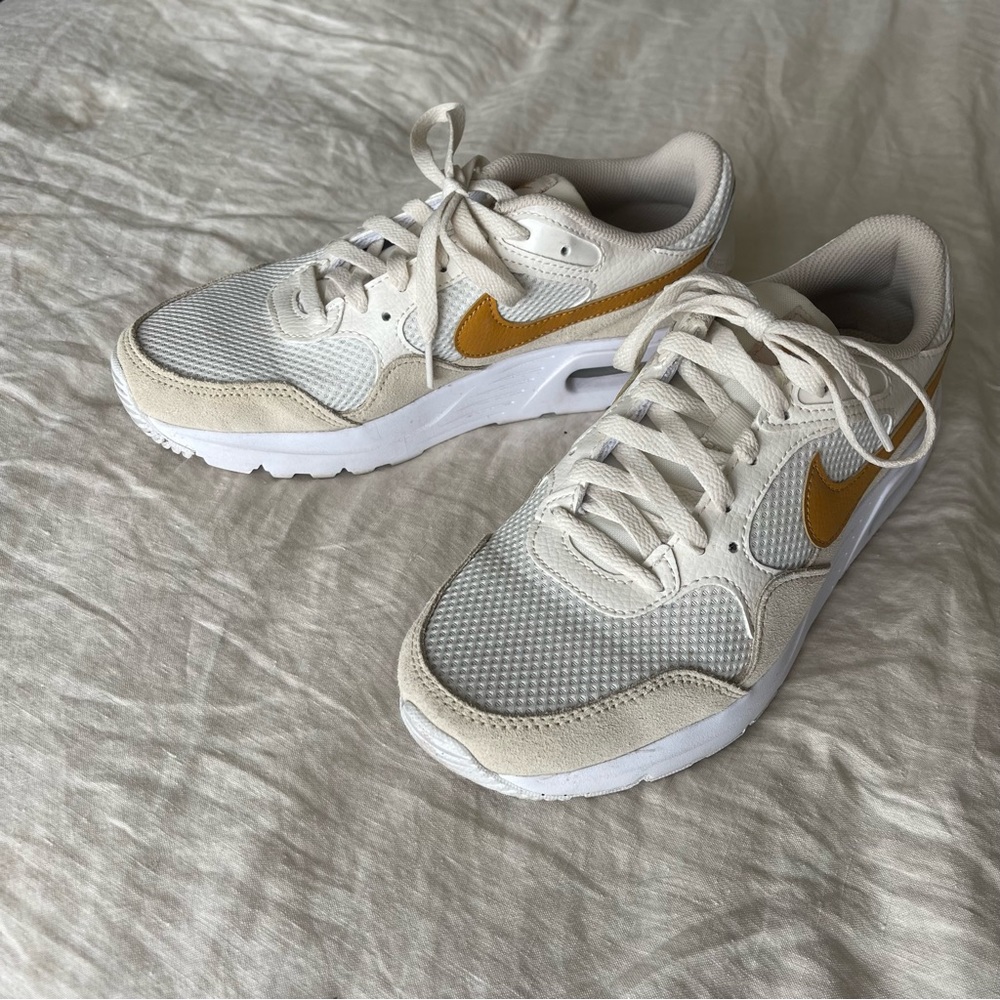 Nike Air Max Women’s size 8.5